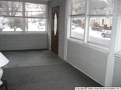 3rd image of 64 Bowles Ave