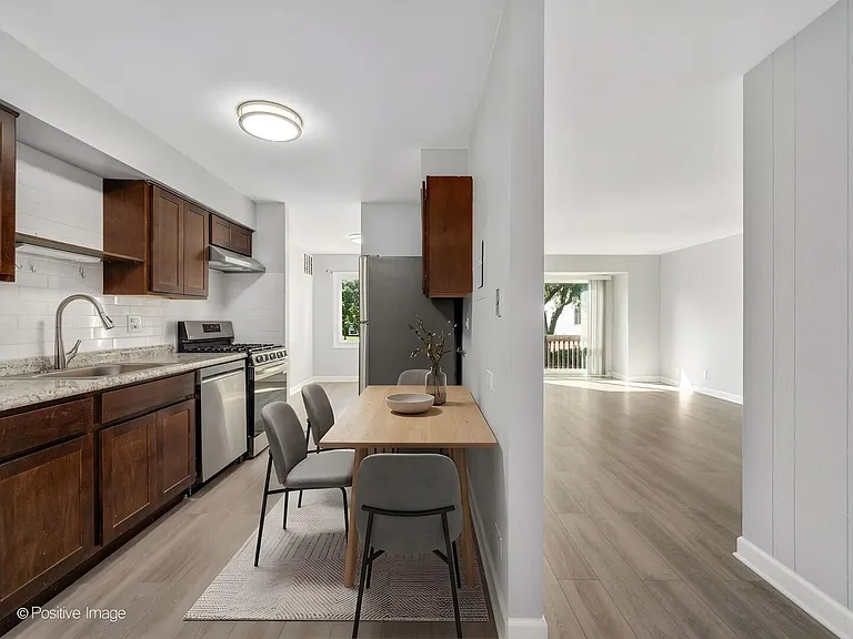 3018 Roberts Dr #8 — Photo 11