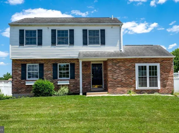 26 Westbridge Rd, Bear, DE 19701
