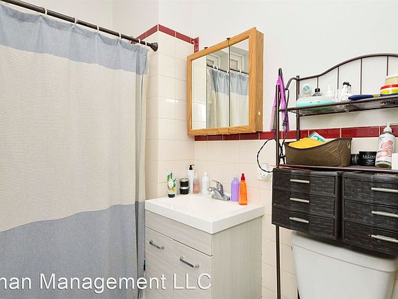 5th image of 2735 W Potomac Ave APT 1
