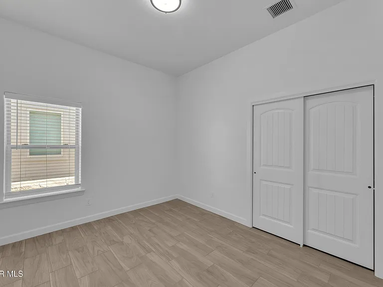781 Cedarwood Ave — Photo 10