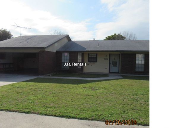 3rd image of 2606 Phyllis Dr