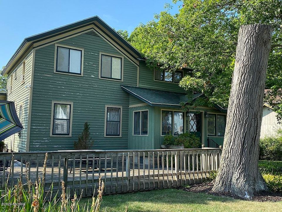 1st image of 820 Holland St