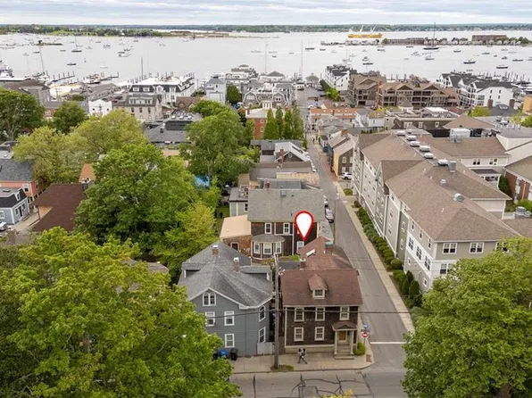 325 Spring St, Newport, RI 02840