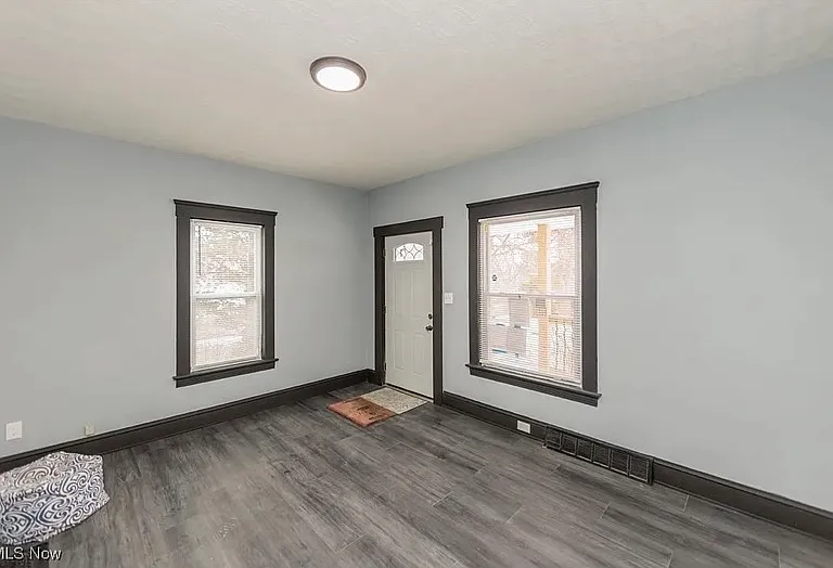 1431 Rowley Ave #1 — Photo 18