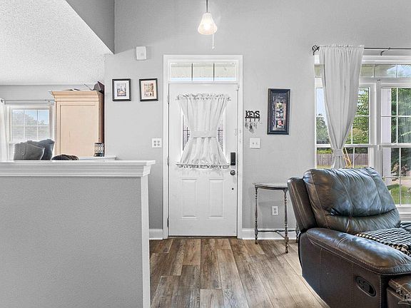 4th image of 9725 Bobwhite Way