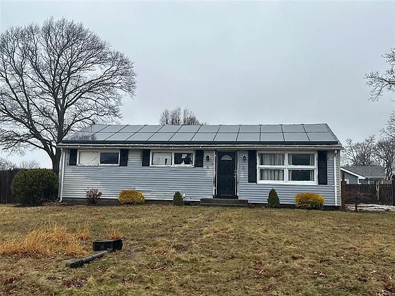 2nd image of 168 Windsor St