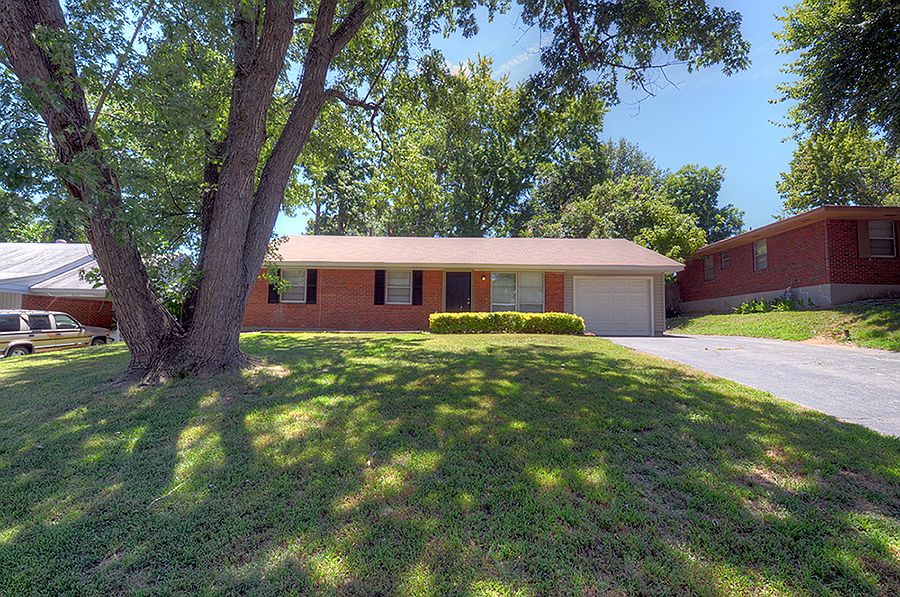 1st image of 5123 Rolling Meadows Dr