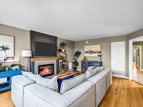 4th image of 3511 Ben St