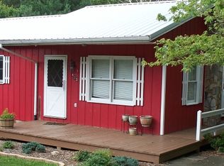 413 Woodie Ave, West Jefferson, NC 28694