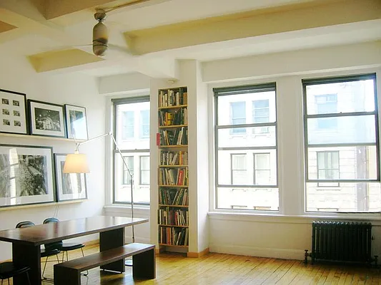 Sold by Sotheby's International Realty | media 6