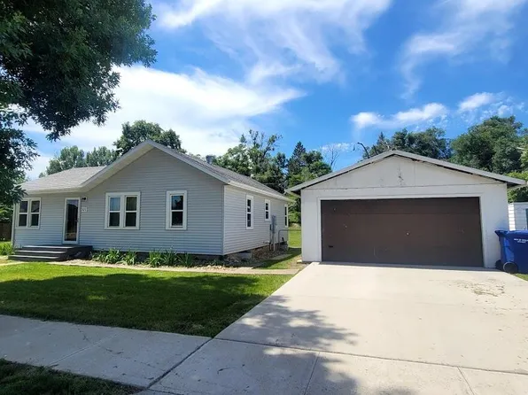 321 2nd Ave NE, Beulah, ND 58523