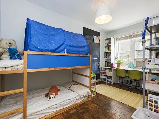 Sold by Sotheby's International Realty | media 27