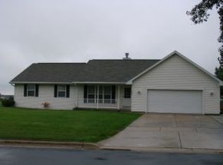 1652 Guns Rd, Green Bay, WI 54311