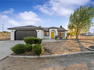 11090 Neola Rd, Apple Valley, CA 92308