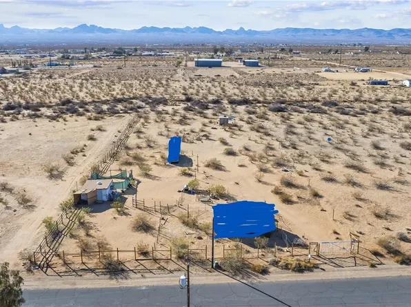 649 S Hassayampa Rd, Golden Valley, AZ 86413