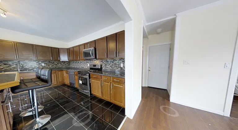 323 Lexington Ave — Photo 14
