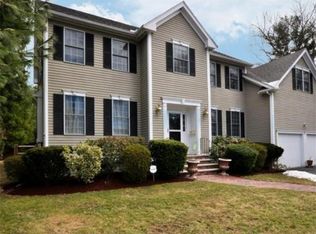3 Sunset Rd, Needham, MA 02494