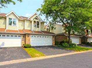 148 Niagara Shore Dr, Tonawanda, NY