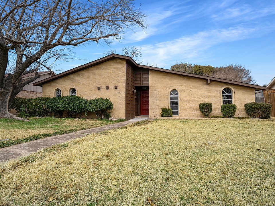 1st image of 3021 Pinewood Dr