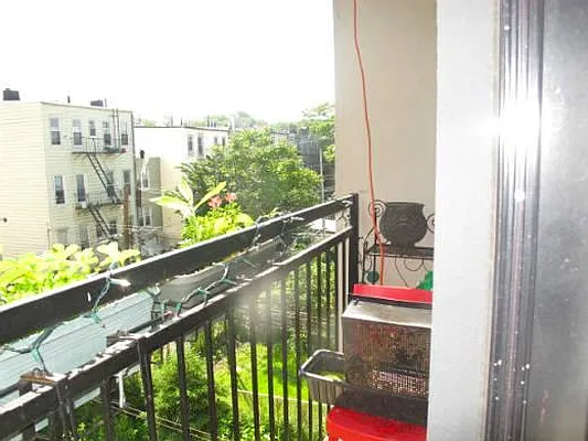 Rented by Dream Space Realty | media 11