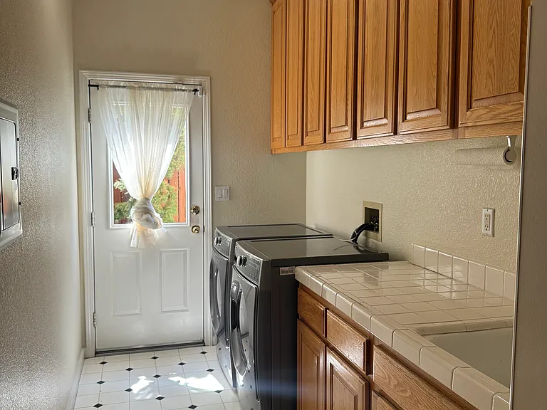 25178 Century Oaks Cir — Photo 21