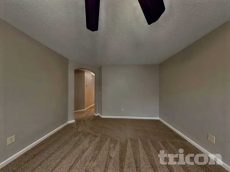 272 Silver Glen Ave — Photo 23