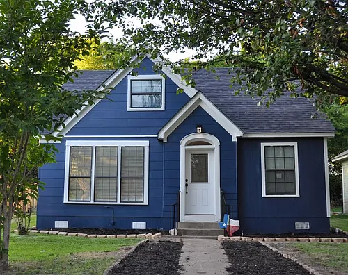 114 Yates St Photo 1