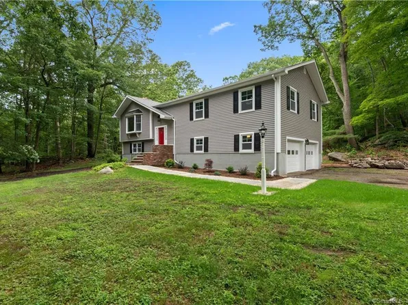 43 Pine Mountain Road, Redding, CT 06896
