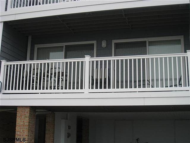 First Floor Condo in Beautiful Bluewater