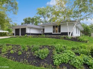 815 Downing Dr, Schaumburg, IL 60195