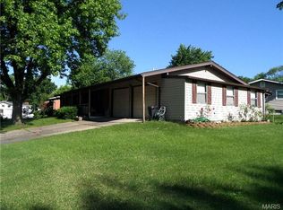 1762 Barbara Dr, Saint Charles, MO 63303
