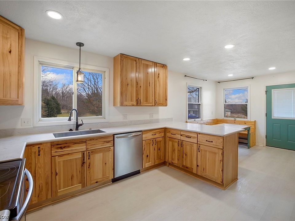 6322 Homeworth Rd, Homeworth, OH 44634 Zillow