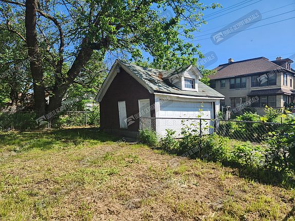 3rd image of 8400 La Salle Blvd
