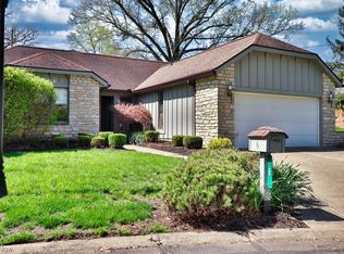 6 Oak Pointe Dr, Coshocton, OH 43812