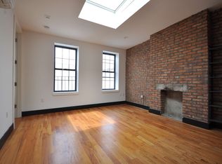 298 Humboldt St #3R, Brooklyn, NY 11211