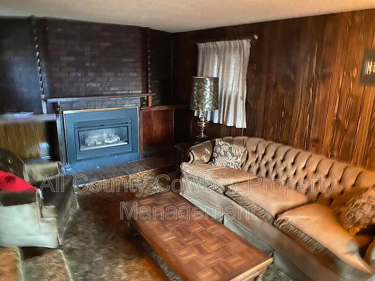 1020 S 11th St — Photo 4