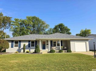 1782 Frazier Ave, Centralia, IL 62801