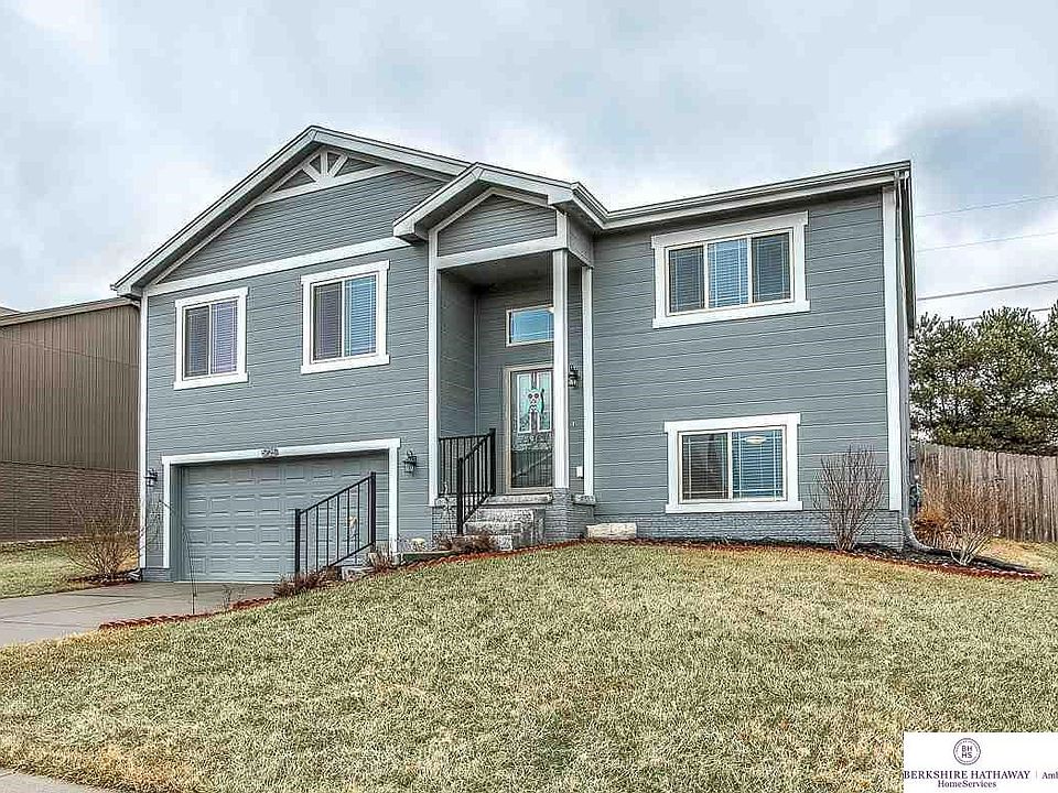 1st image of 5725 S 190th Ter