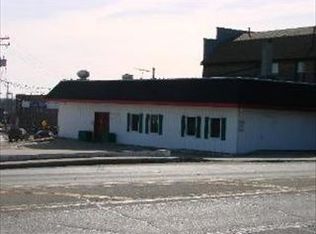 135 Washington St, Woodstock, IL 60098