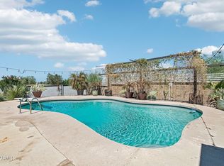2460 E CLAIRE Drive, Phoenix, AZ 85032