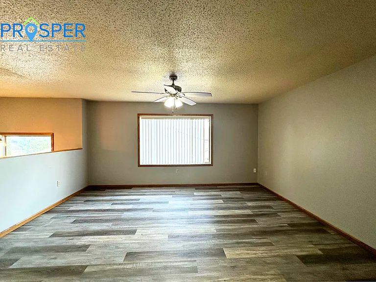 856 Kari Dr — Photo 15