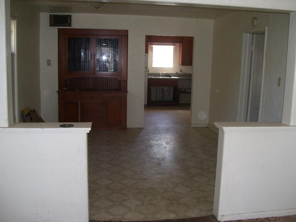 2nd image of 707 Hunt Ave