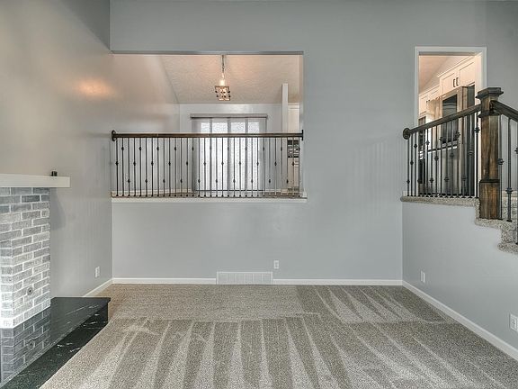 5th image of 2902 Leawood Dr