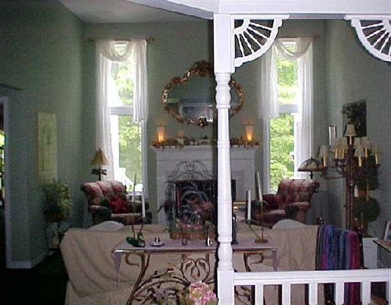 3rd image of 17 SUNDANCE Drive