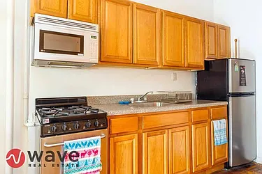 Rented by Wave Real Estate Group