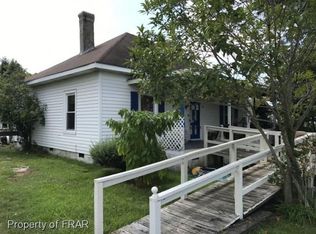 3071 W Carthage Rd, Lumberton, NC 28360
