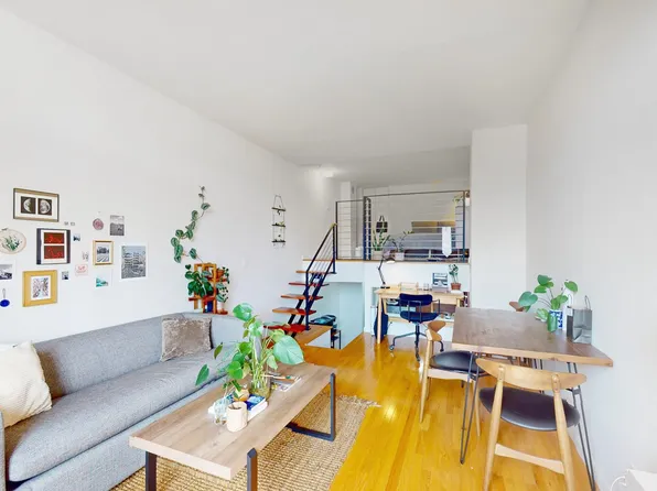 184 Thompson Street image 1 of 11
