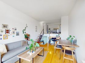 184 Thompson St