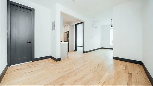 919 Gates Ave #2 Photo 1